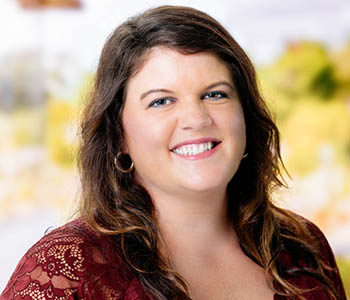 Rebecca Sikes Headshot