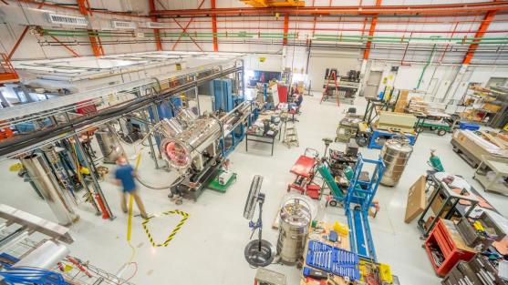 Physicists and engineers build new APS Upgrade components. (Image by Argonne National Laboratory.)